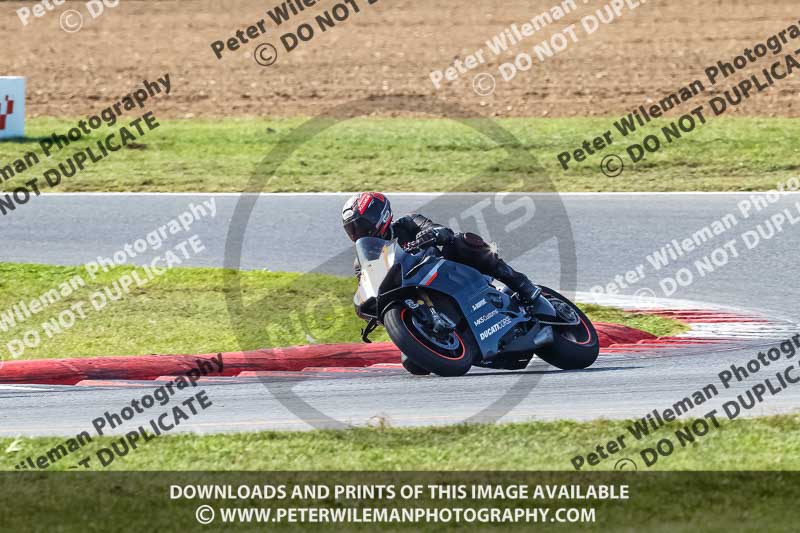 enduro digital images;event digital images;eventdigitalimages;no limits trackdays;peter wileman photography;racing digital images;snetterton;snetterton no limits trackday;snetterton photographs;snetterton trackday photographs;trackday digital images;trackday photos